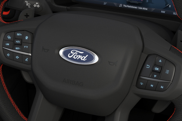 Vô Lăng Ford Ranger Raptor &ndash; Đa Tính Năng, Tối Ưu Trải Nghiệm Lái